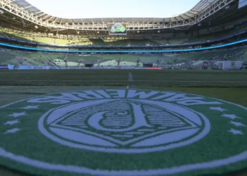 Palmeiras esfria interesse em Nino, e Fluminense negocia pelo zagueiro