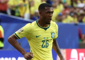 Rayan destaca papel defensivo do ataque em trabalho de Ancelotti