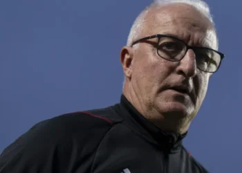 São Paulo anuncia retorno de Dorival Júnior até o fim da temporada