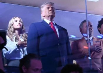 Trump é vaiado em jogo da final da NBA em Nova York durante hino nacional