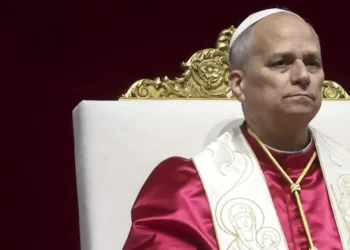 Grupo ultratradicionalista desafia papa e reabre risco de cisma na Igreja Católica