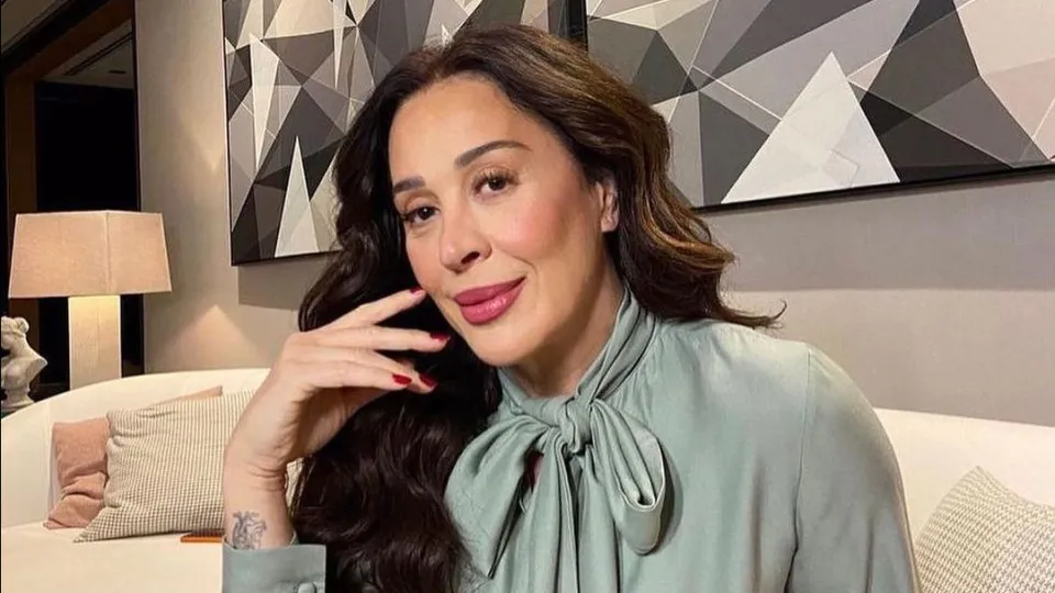 Claudia Raia relembra casamento com Alexandre Frota e o chama de