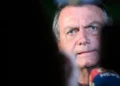 Moraes prorroga prisão domiciliar de Bolsonaro