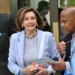 Marido de Nancy Pelosi bate em carro e foge do local na Califórnia