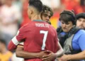 As imagens do abraço de Lamine Yamal a Cristiano Ronaldo no fim do jogo