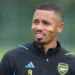 Gabriel Jesus treina no CT do Palmeiras durante as férias do Arsenal