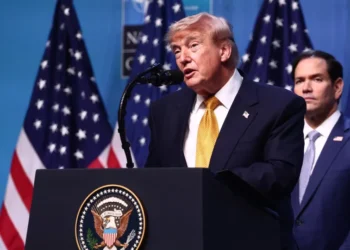 Trump anuncia novo bloqueio ao Irã e pedágio em Hormuz
