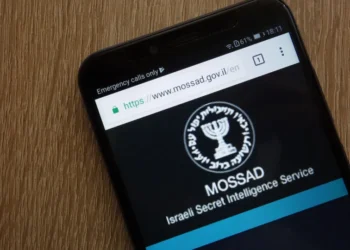 Mossad planejou recrutamento do ex-presidente do Irã, diz jornal