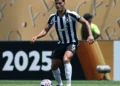Na mira do Palmeiras, Danilo posta e marca data para retorno ao Botafogo