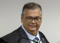 Dino manda presidentes de 21 partidos explicarem se têm