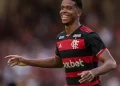 Flamengo empresta Carlinhos ao Athletic até fim do seu contrato