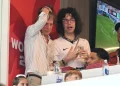 Mick Jagger vê Inglaterra cair na Copa e revive piada de