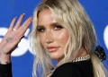 Kesha conta que coleciona dentes humanos e diz que isso