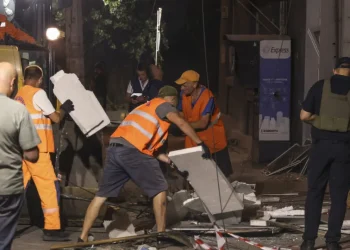 Ucrânia: 10 mortos e 20 feridos em ataques russos e ucranianos
