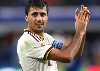 Real Madrid avalia contratar Rodri e muda posição, diz jornalista
