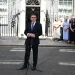 Andy Burnham toma posse como premiê do Reino Unido e promete abrigar sem-teto