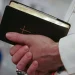 Padre é nomeado exorcista em SP, e arquidiocese cita necessidades espirituais