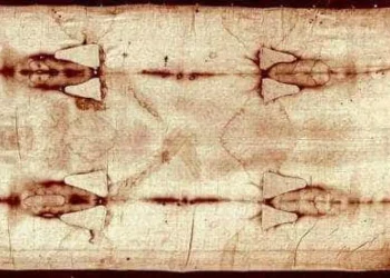 O que um novo estudo de DNA revela sobre a história do Santo Sudário