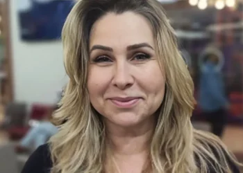 Andréa Sorvetão diz que rompimento com Xuxa é político e rebate acusação de homofobia