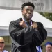 Família de Chadwick Boseman entra na Justiça contra viúva do ator