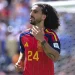 Jogador espanhol Marc Cucurella mantém cabelo longo para que filho autista o reconheça em campo