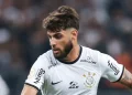 Yuri treinou finalização com Diniz antes de volta artilheira