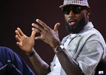 LeBron James abala NBA e é arrasado por Trump: