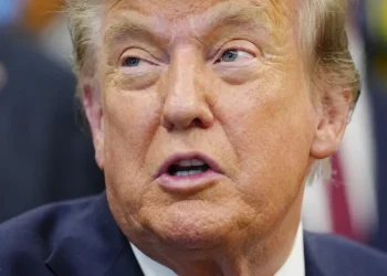 Trump anuncia autoestrada que ligará Marrocos a território do Saara Ocidental