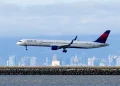 Aviões da Delta Air Lines entram em rota de colisão em aeroporto dos EUA