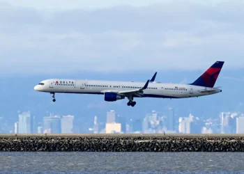 Aviões da Delta Air Lines entram em rota de colisão em aeroporto dos EUA