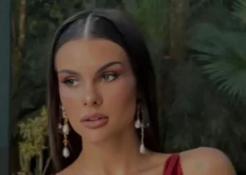 Amanda Kimberlly reclama de ingresso do BTS: “Tá valendo um rim”