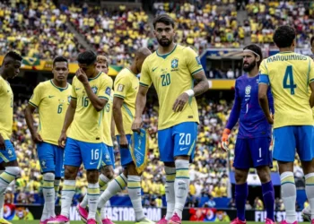 Ancelotti testa surpresa no lugar de Paquetá contra a Noruega