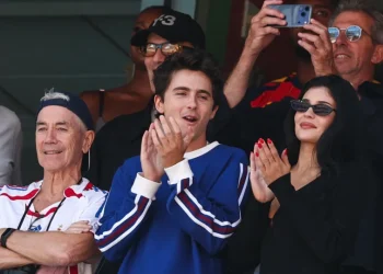 Beyoncé, Rihanna e Tom Cruise roubam a cena na final da Copa