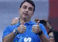 Campanha de Flávio aposta em OAB para reaver visitas a Bolsonaro, mas admite pessimismo com Moraes