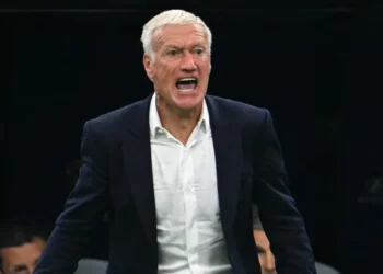 Deschamps detona arbitragem após França cair diante da Espanha
