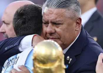 Escândalo pós-Copa abala Argentina com fortuna, celulares e FBI; entenda