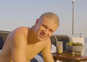 Haaland reage a memes da Copa e dá recado sobre críticas