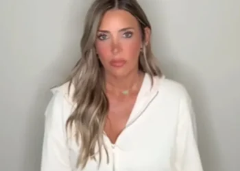 Influenciadora é morta pelo ex-marido após denunciá-lo por pedofilia
