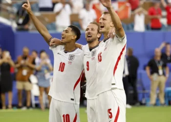 Inglaterra vira sobre a Noruega na prorrogação e vai à semifinal