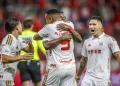 Internacional e Cruzeiro retomam o Brasileirão em confronto direto por posições na tabela