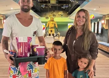 Jogador relata busca por mulher e filhos mortos em terremoto na Venezuela
