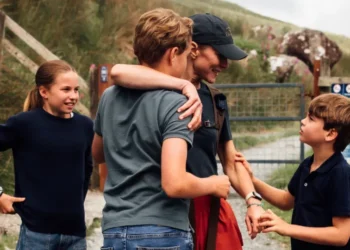 Kate Middleton mostra apoio da família após desafio no Reino Unido