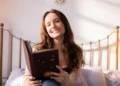 Larissa Manoela revela restrição após cirurgia contra endometriose