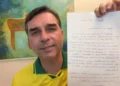 Leia na íntegra a carta de Jair Bolsonaro lida por Flávio durante live