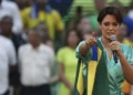Michelle Bolsonaro deixa PL Mulher após crise com Flávio