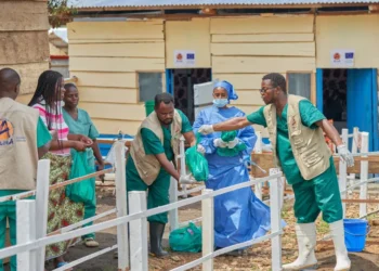 Mortes por ebola chegam a 438 na República Democrática do Congo