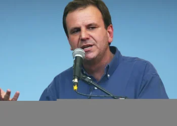 Paes lidera no Rio com 38%, e Ruas e Garotinho empatam em segundo lugar com 10%, aponta Genial/Quaest