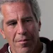 Recrutador de modelos ligado a Epstein é encontrado morto na França