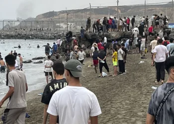 Travessia para Ceuta deixa 24 mortos e leva Espanha a enviar Exército