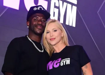 Virginia e Vini Jr. surgem aos beijos e assumem reconciliação; veja